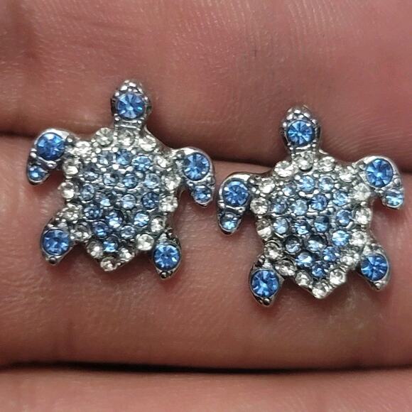 Women's Blue CZ Turtle Stud Pierced Earrings - Picture 1 of 6